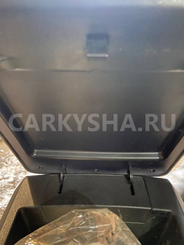 Подлокотник SsangYong Actyon Sports I (2006—2012) Ssang Yong Actyon оригинальный номер 7790032203LAM