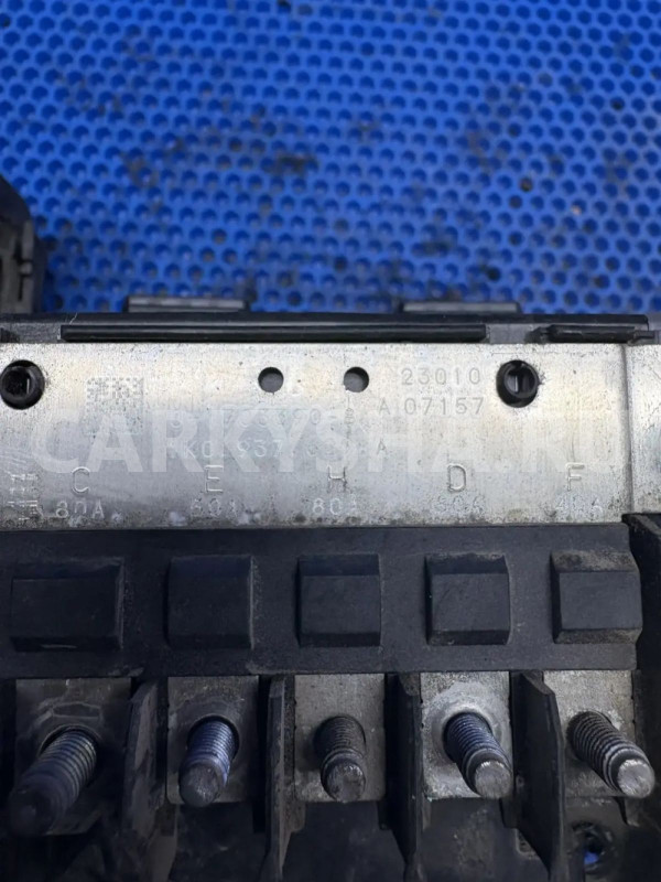 Блок предохранителей Volkswagen Golf Mk6 (2008—2012) Volkswagen Golf оригинальный номер 1k0937629A