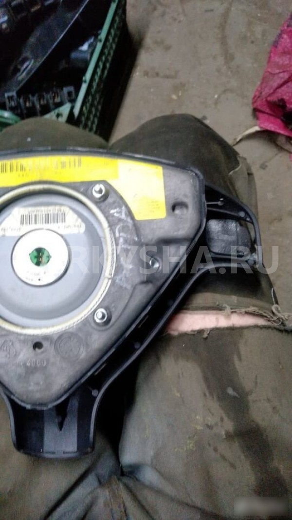 Подушка безопасности в рулевое колесо Opel Astra G (1998—2009) Opel Astra оригинальный номер 90437570