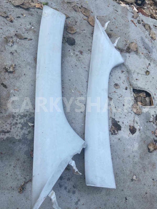 Обшивка стойки Mazda Demio IDY (2002—2007) Mazda 2 оригинальный номер DY3W