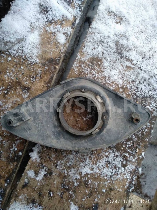 Накладка птф Kia Ceed ED (2006—2010) Kia Cee'd оригинальный номер 865631H020