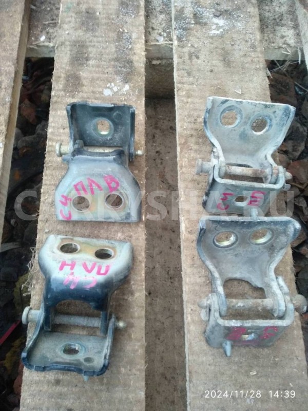 Петли двери Citroen C4 I (2004—2014) Citroen C4 оригинальный номер 903799