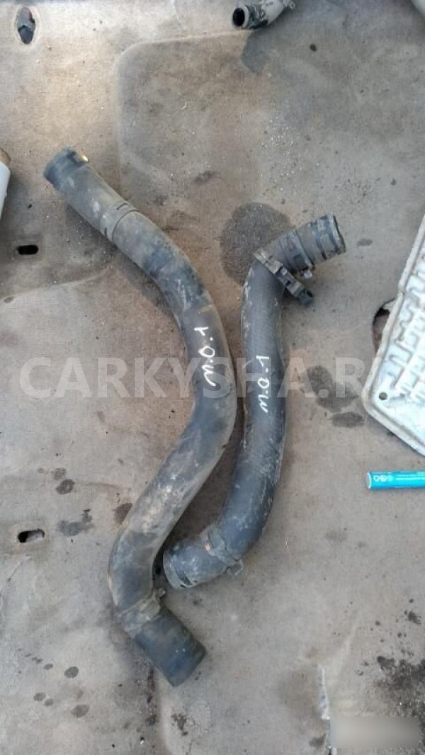 Патрубок радиатора Mitsubishi Outlander I (2002—2009) Mitsubishi i оригинальный номер MN135701