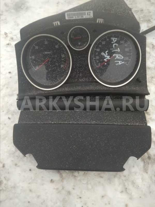 Панель приборов Opel Astra H (2004—2007) Opel Astra 