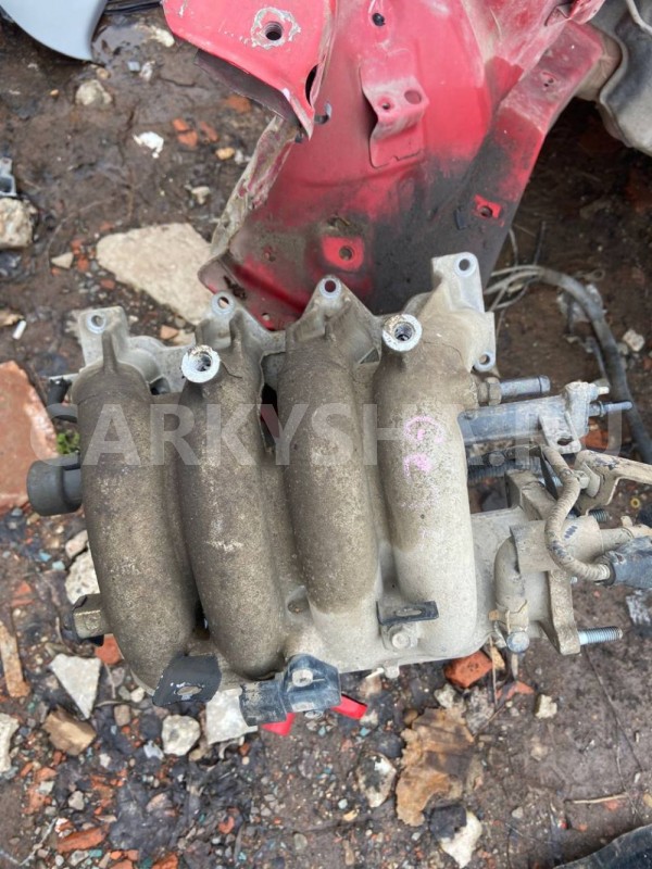 Коллектор впускной Hyundai Getz I рестайлинг (2005—2011) Hyundai Getz оригинальный номер 2831026470