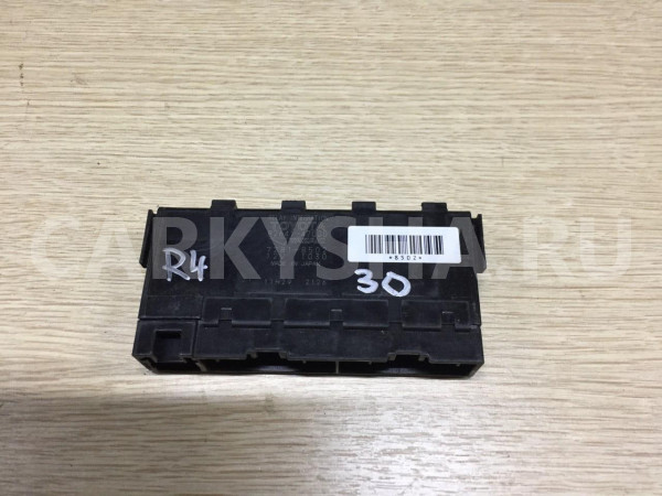 Блок реле Toyota RAV 4 III (XA30) оригинальный номер 82641-47020