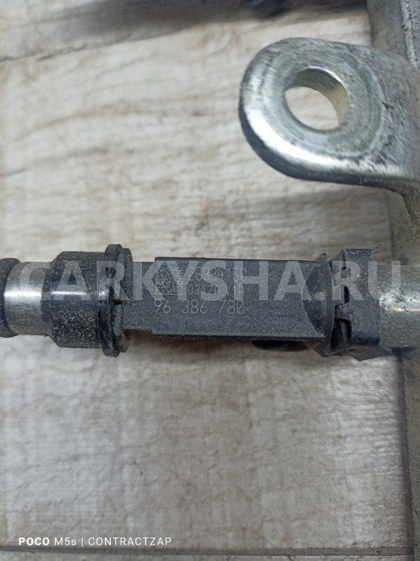 Топливная рейка Chevrolet Lacetti I (2004—2013) Chevrolet Lacetti оригинальный номер 96386780