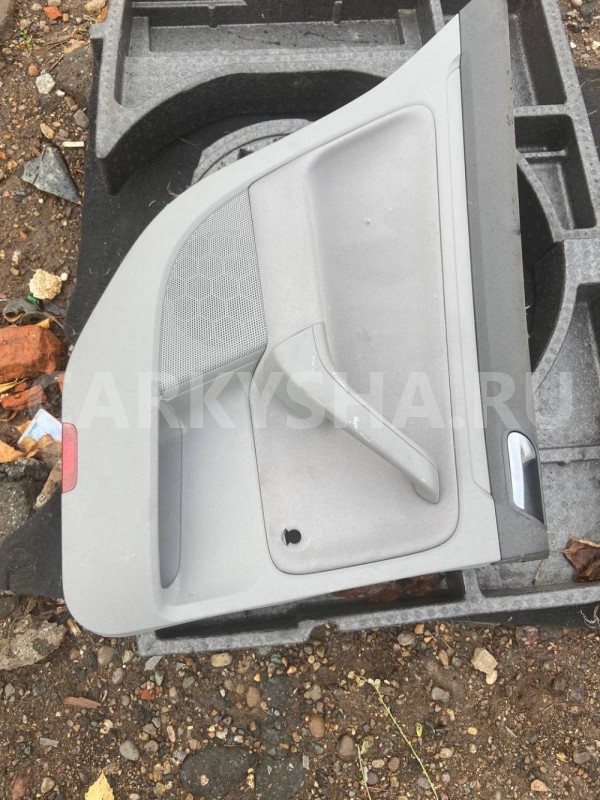 Обшивка двери Volkswagen Golf Mk5 (2003—2009) Volkswagen Golf оригинальный номер 1K4868115, 1K4867011L