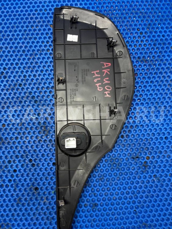 Накладка (пластик) боковой торпеды SsangYong Actyon II (2010—2013) Ssang Yong Actyon оригинальный номер 76670-34000