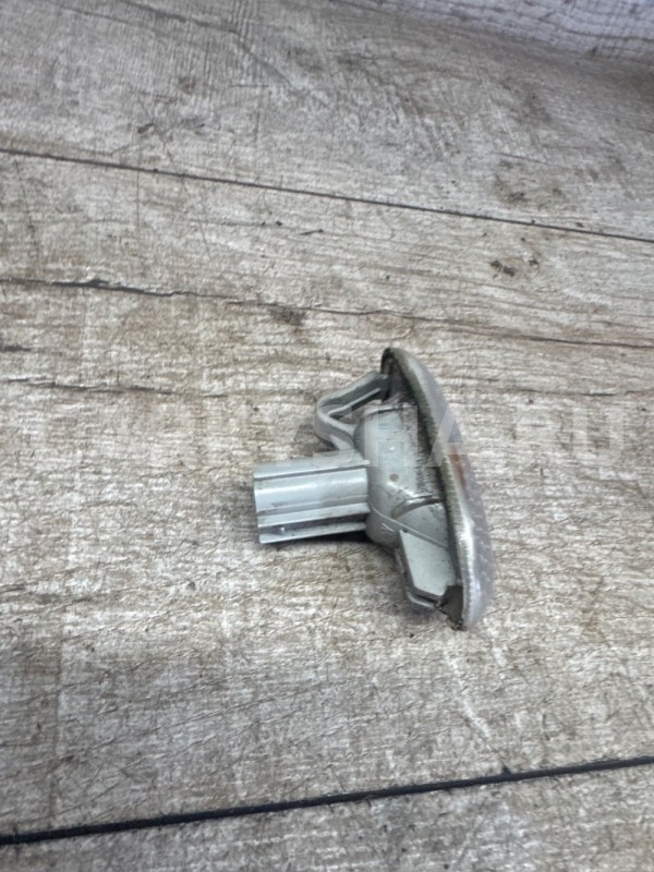 ПОВТОРИТЕЛЬ ПОВОРОТНИКА В КРЫЛО МАЗДА 3 BL MAZDA Mazda 2 оригинальный номер GJ6A51120E