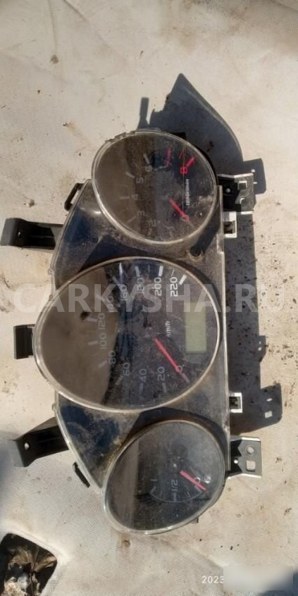 Панель приборов Mitsubishi Colt Z30 (2002—2012) Mitsubishi Colt оригинальный номер Z34A