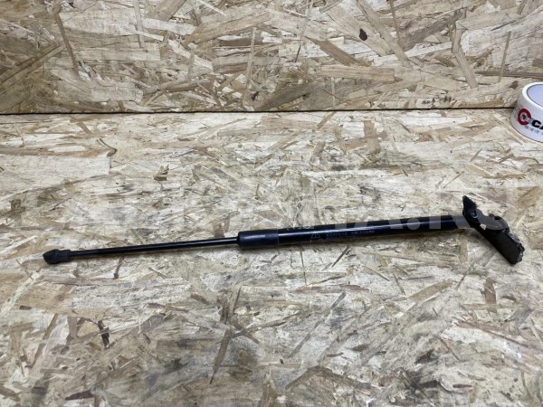 Амортизатор крышки багажника левый Toyota Land Cruiser Prado 150 Series Рестайлинг оригинальный номер 68940-0W020