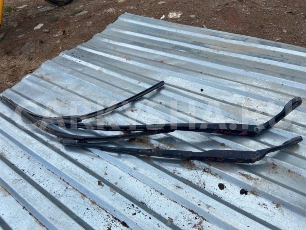 Поводок стеклоочистителя Citroen C4 I (2004—2014) Citroen C4 оригинальный номер 1609967080