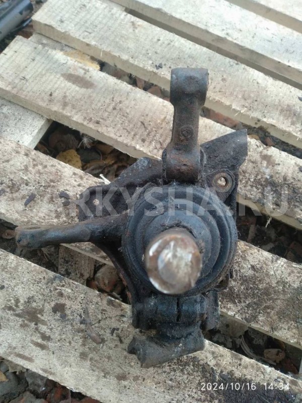 Поворотный кулак FIAT Bravo I (1995—2001) Fiat Bravo оригинальный номер ADA1T028A2100004