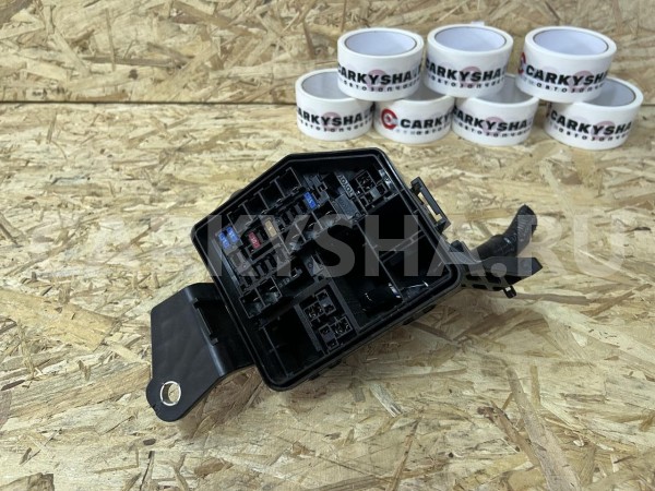 Корпус блока предохранителей Toyota RAV 4 V (XA50) оригинальный номер 82740-42120
