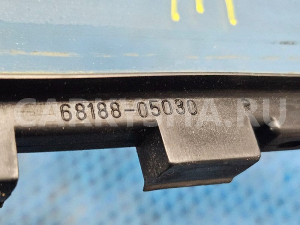 Стекло двери задней правой Toyota Avensis 2 T250 Toyota Avensis оригинальный номер 6818805030