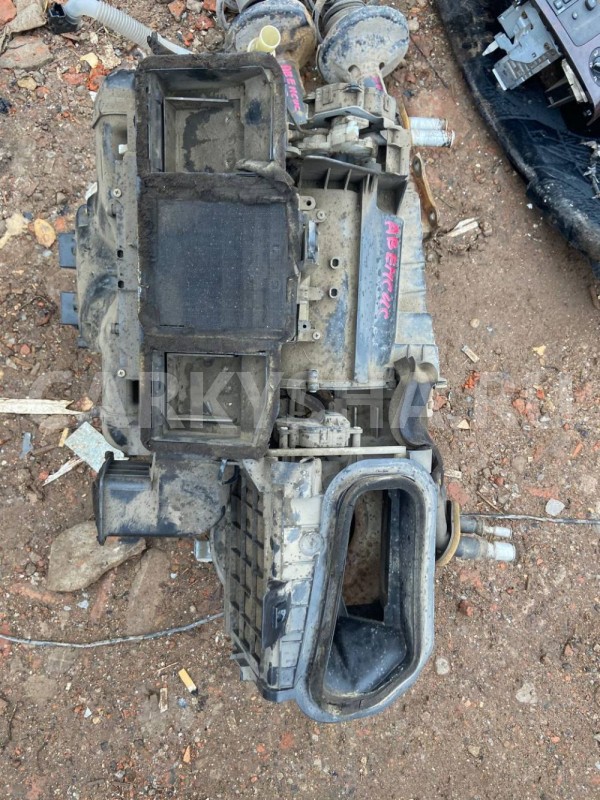 Корпус отопителя Toyota Avensis T220 рестайлинг (2000—2003) Toyota Avensis оригинальный номер 8705005441